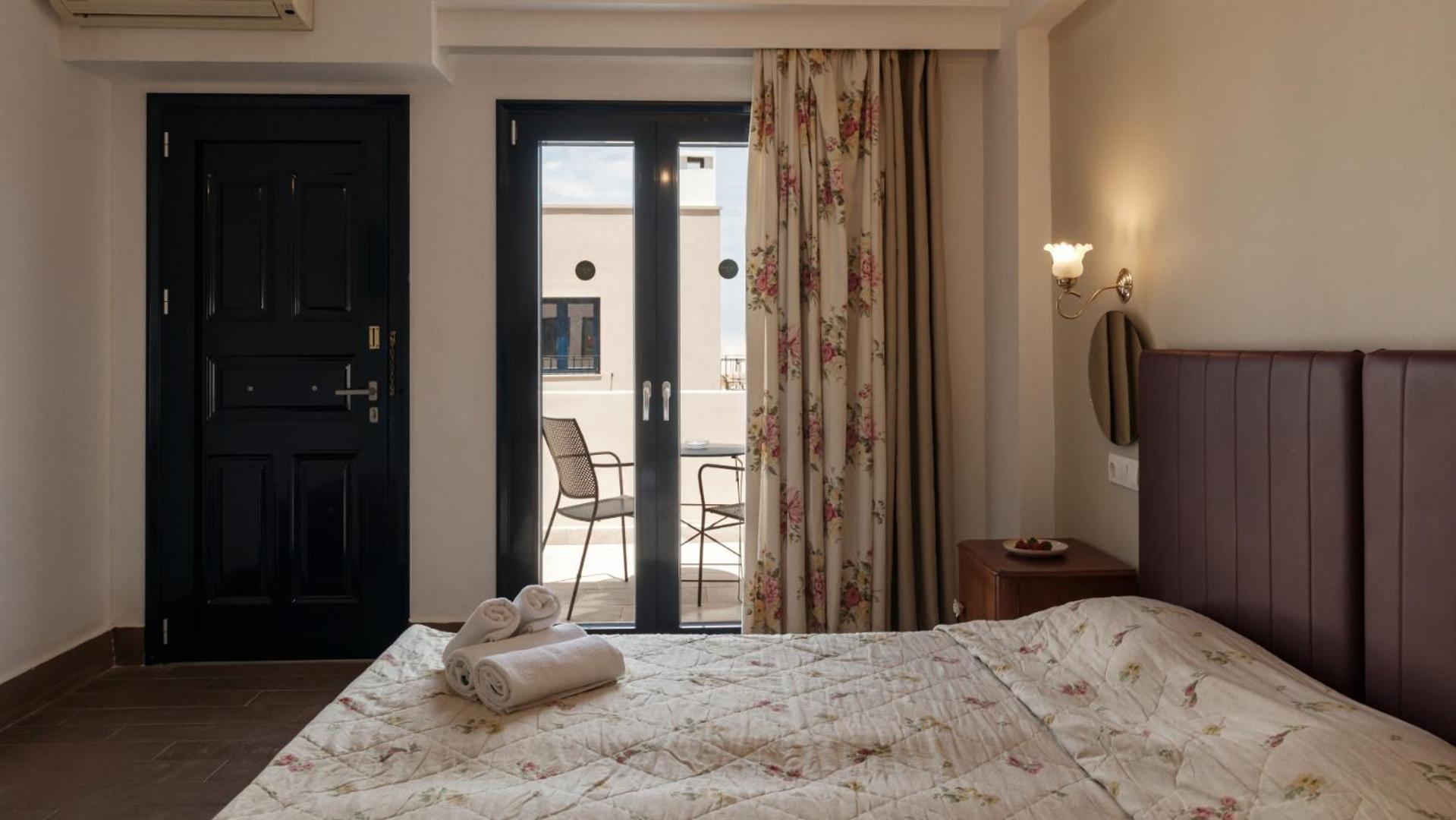Nami Hotel & Suites Stalida Room photo