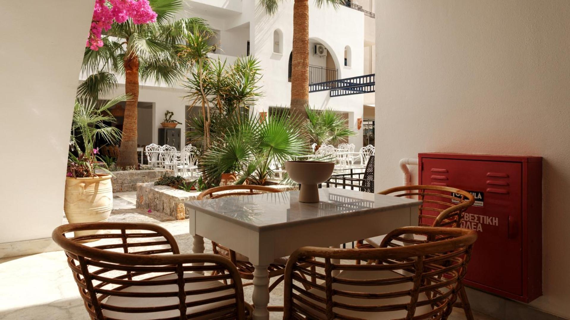 Nami Hotel & Suites Stalida Room photo